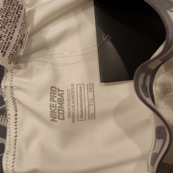 CONPETITION BASE LAYER - Picture 2 of 8